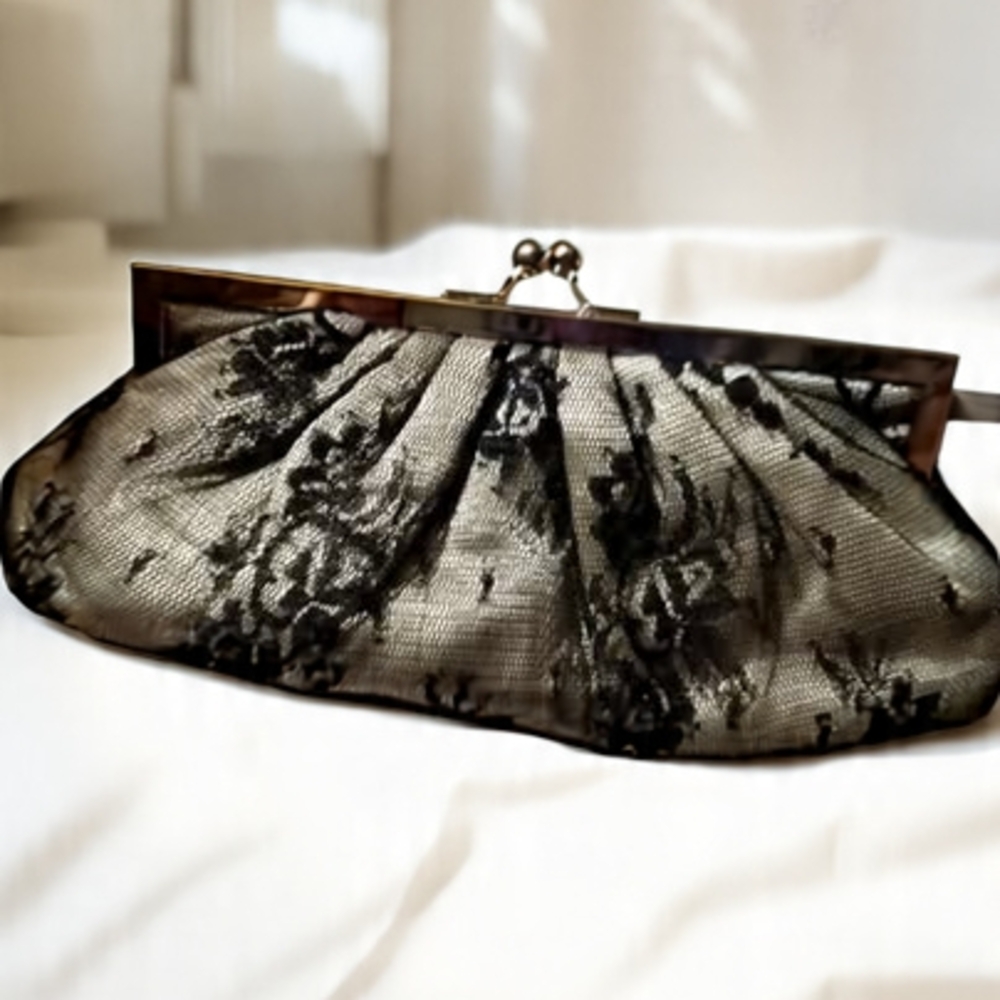 Chic Black Lace Evening Clutch